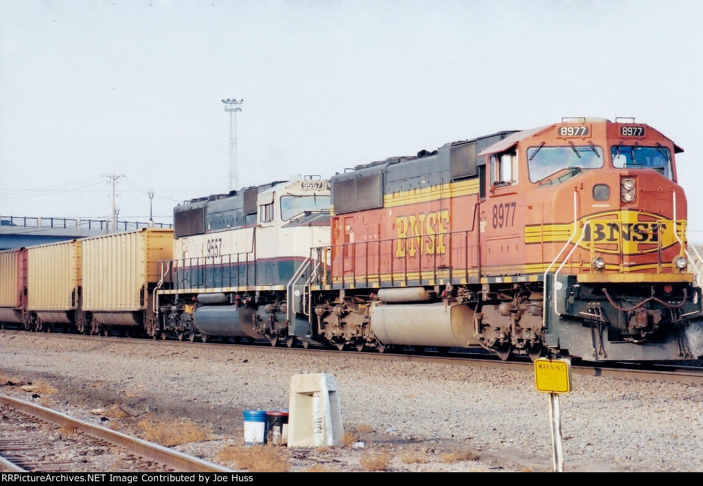 BNSF 8977 West